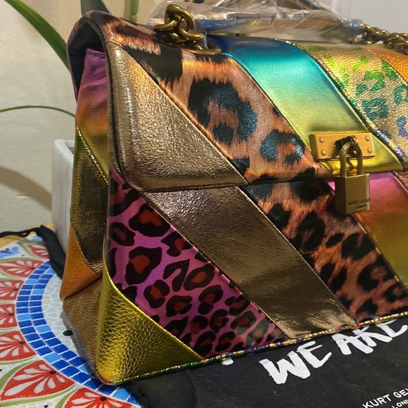 kurt geiger London Brixton Lock BagKurt Geiger London - Picture 7 of 13